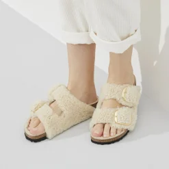 Birkenstock Two-Strap Sandals<Arizona Big Buckle Teddy Eggshell