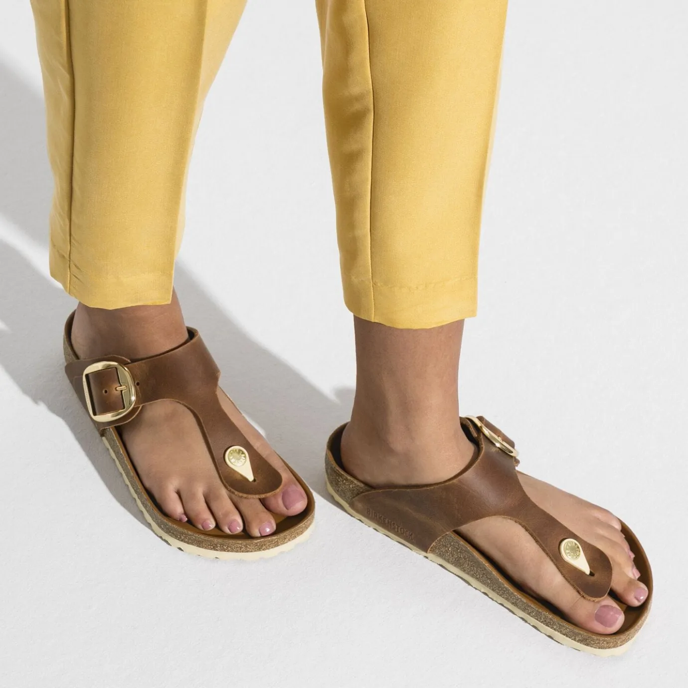 Birkenstock Thong Sandals<Gizeh Big Buckle Cognac