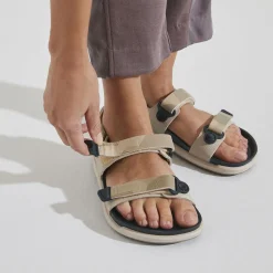 Birkenstock Ankle-Strap Sandals<Kalahari Women Futura Geometric Camo Beige